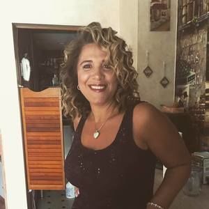 Meet your Posher, Angie